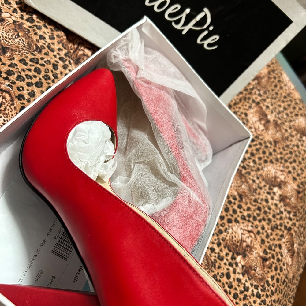 Shoespie Red Versatile Pump - Picture 4 of 4